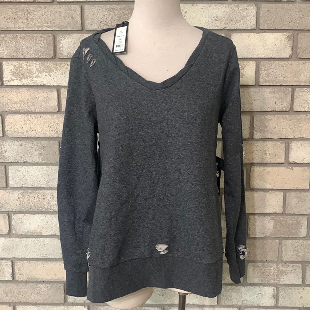 3for$20 NWT MSRP 130$ distressed charcoal color sweater smalls